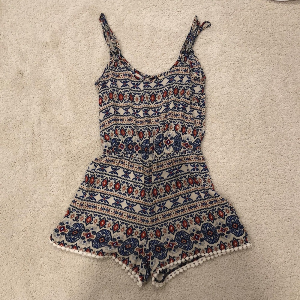 Patterned romper